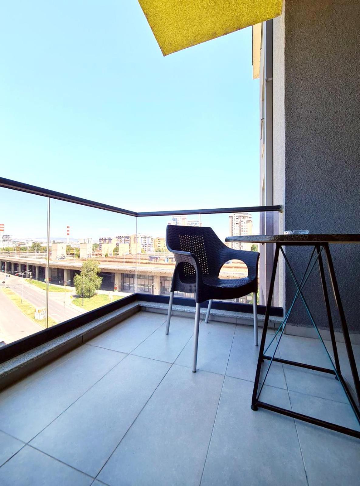 Urban Hostel & Apartments Скопие Екстериор снимка