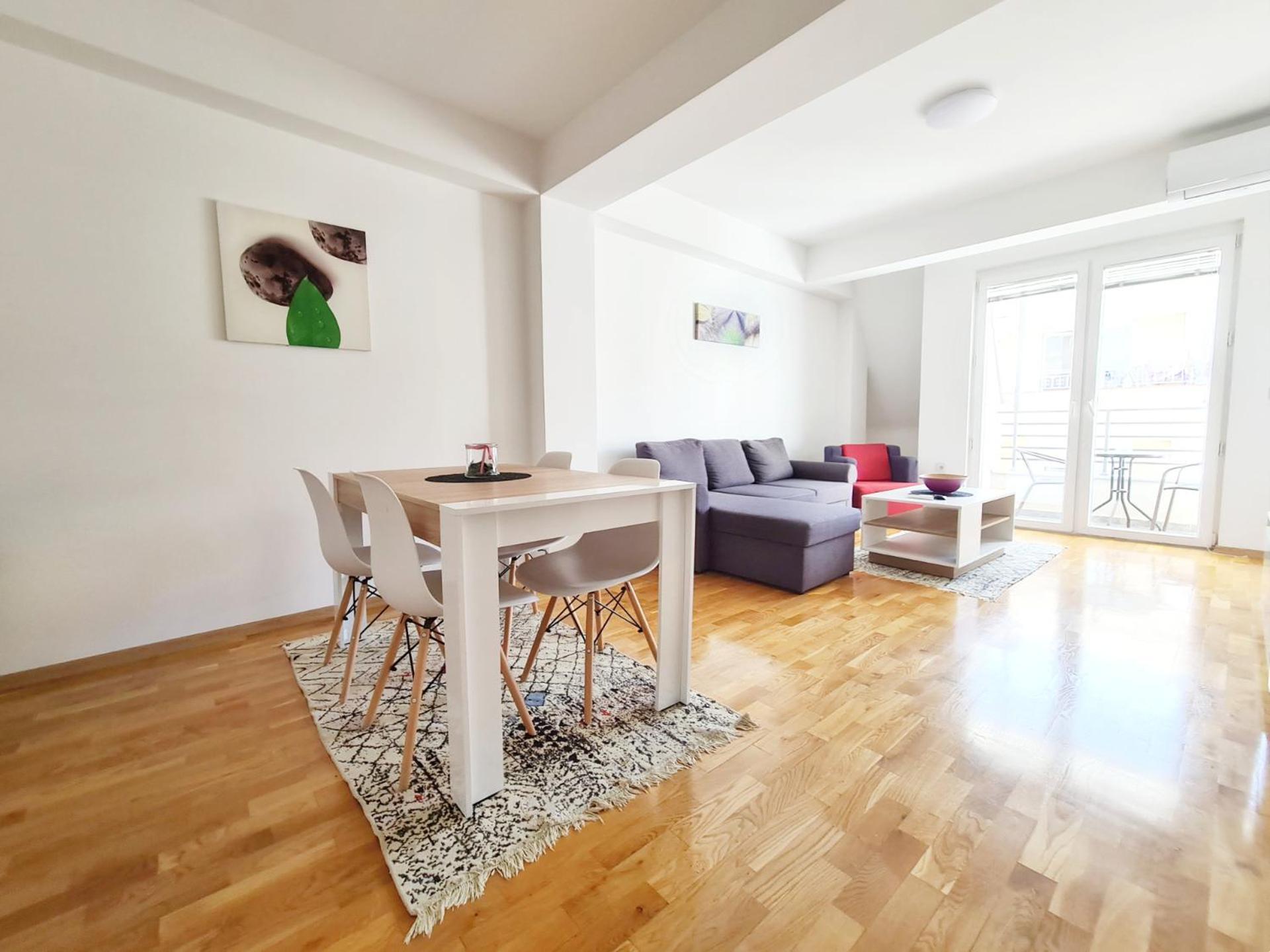 Urban Hostel & Apartments Скопие Екстериор снимка