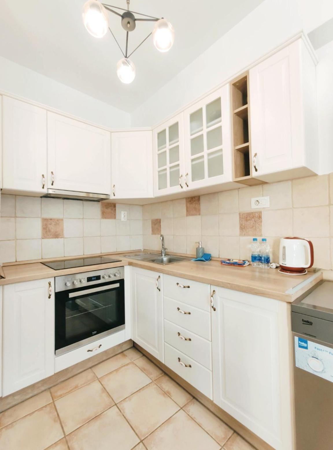 Urban Hostel & Apartments Скопие Стая снимка