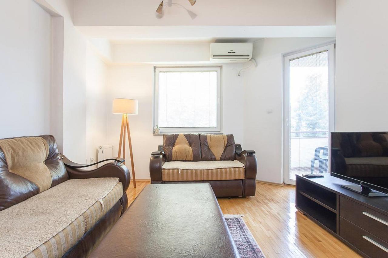 Urban Hostel & Apartments Скопие Екстериор снимка
